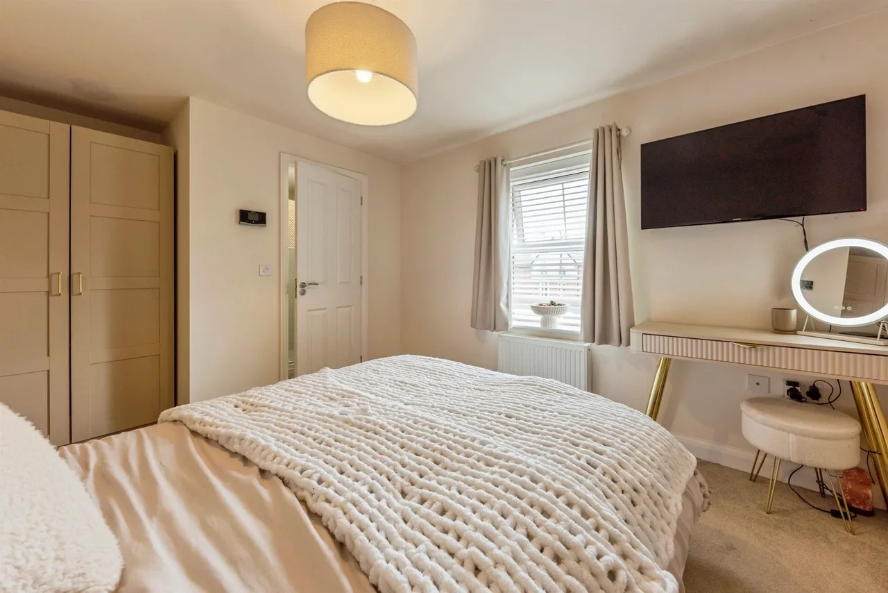 Honeywood Drive, Corby Glen, NG33, photo 10