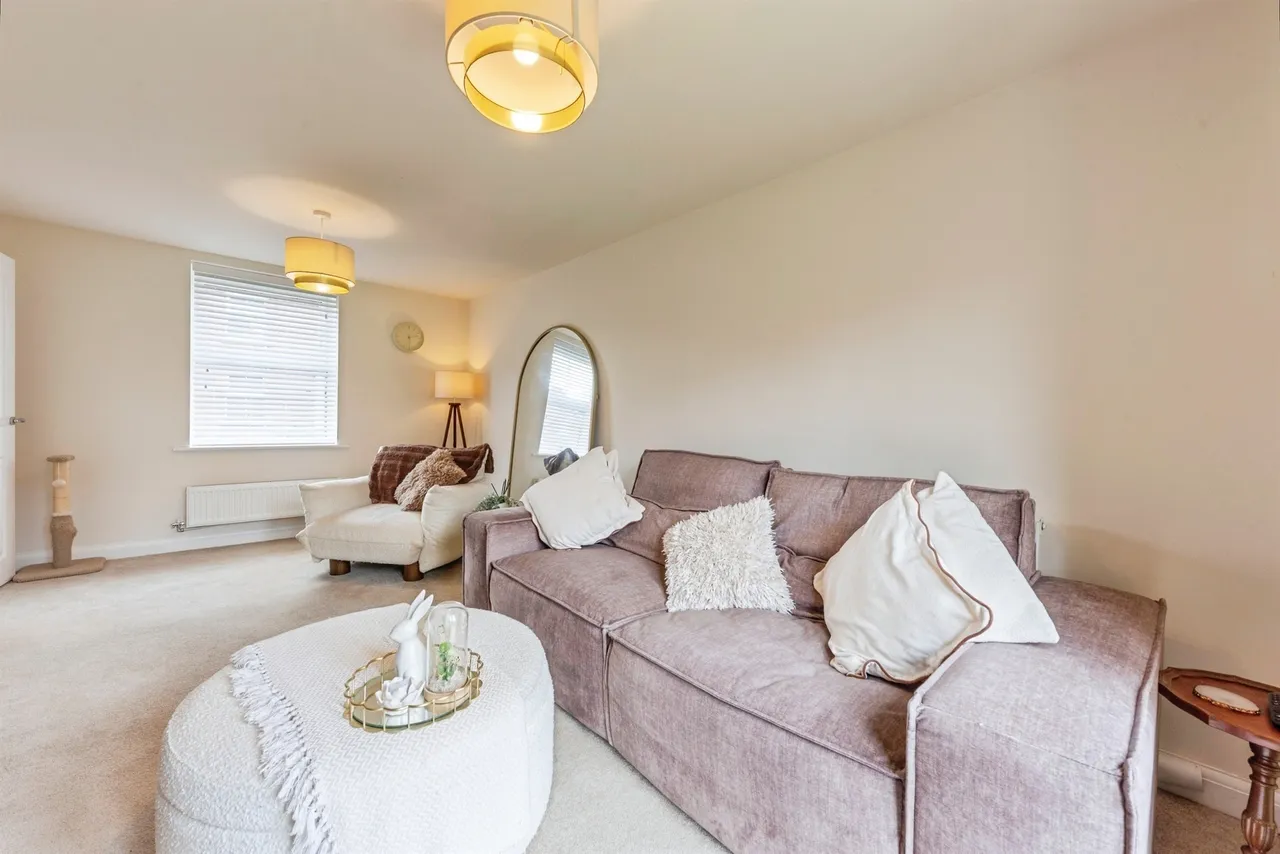 Honeywood Drive, Corby Glen, NG33, photo 2