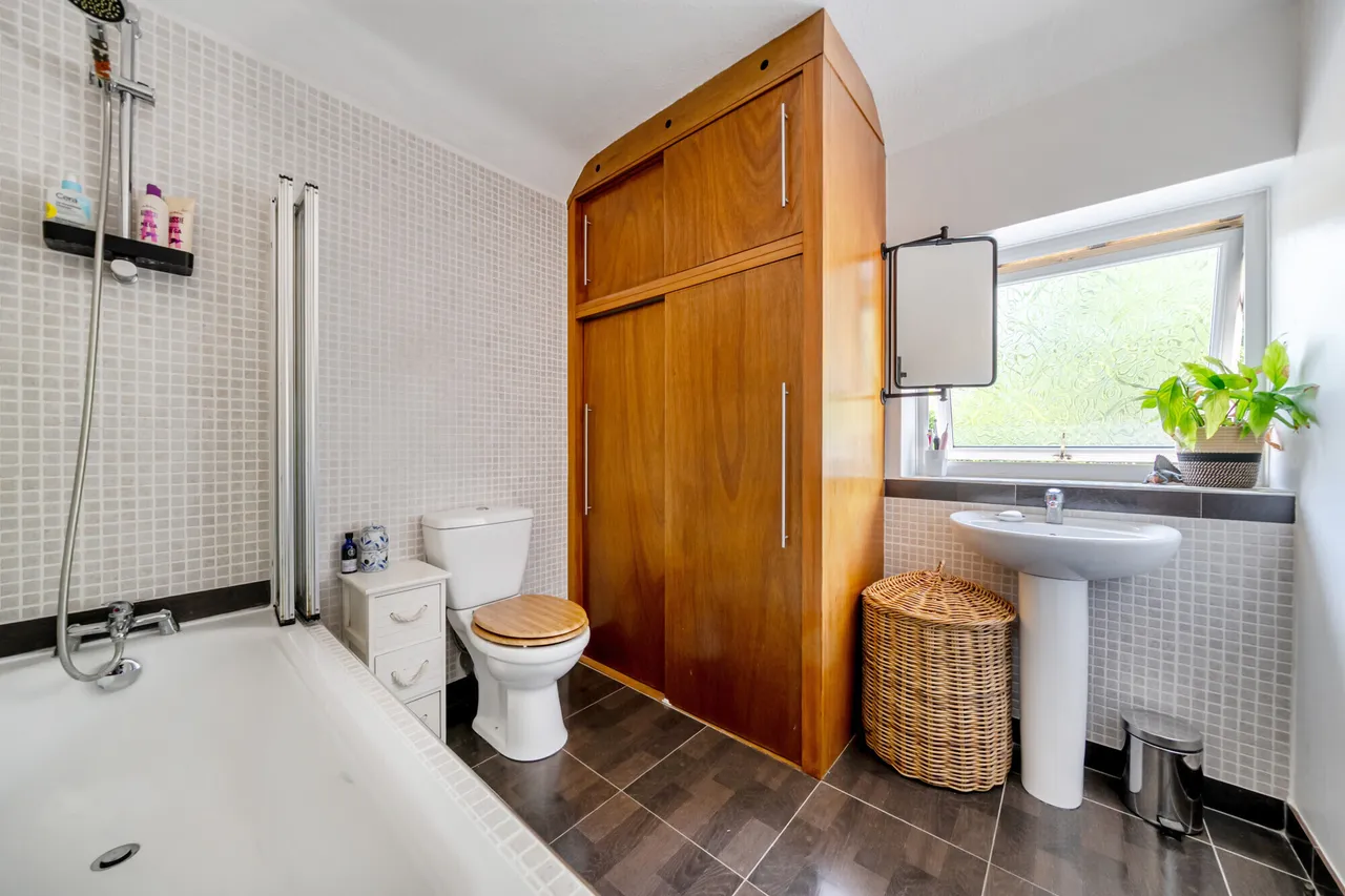 Border Road, HASLEMERE, GU27, photo 9