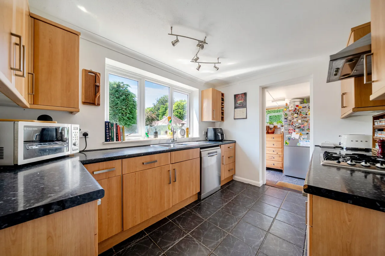 Border Road, HASLEMERE, GU27, photo 6