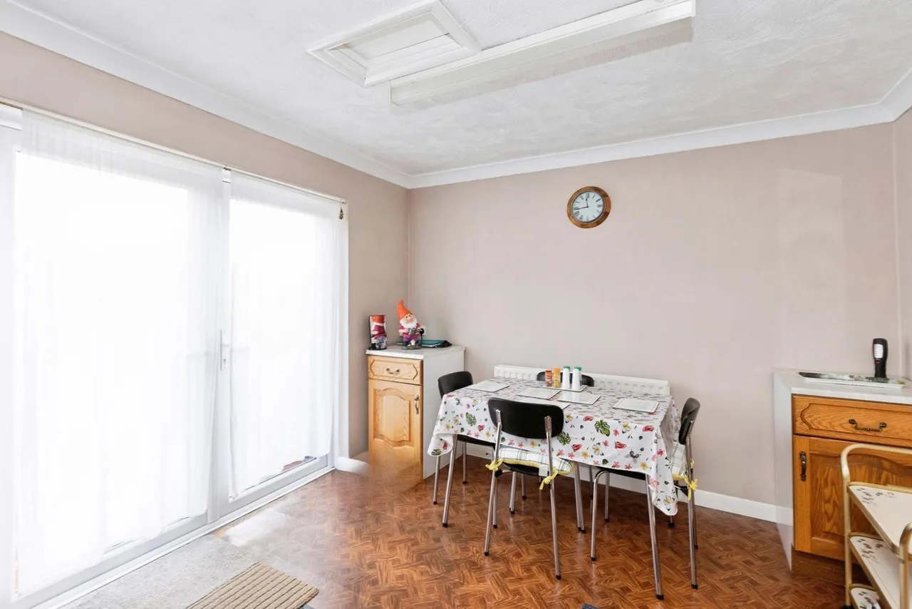 Saltash Road, Ilford, IG6, photo 9