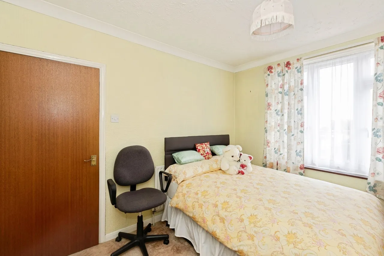 Saltash Road, Ilford, IG6, photo 17