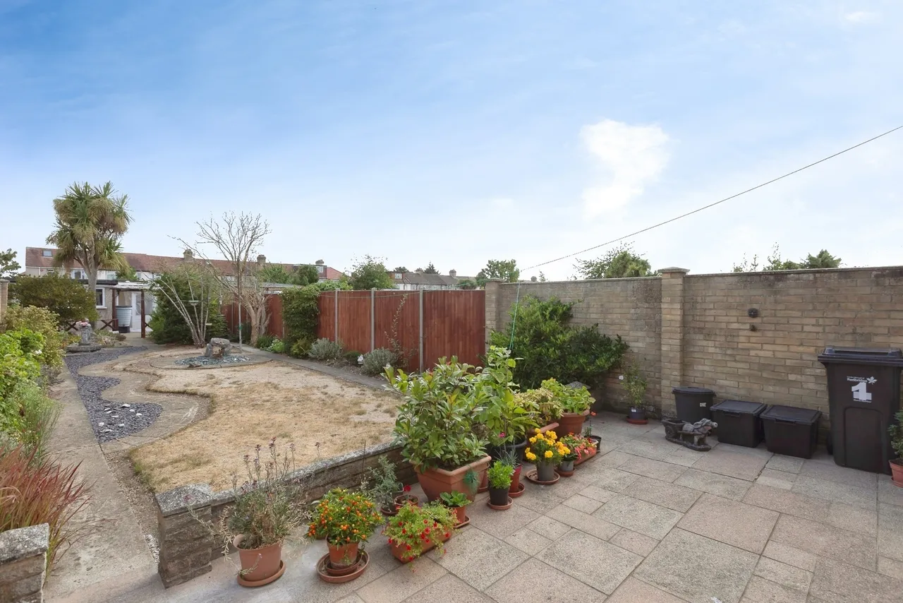Saltash Road, Ilford, IG6, photo 20