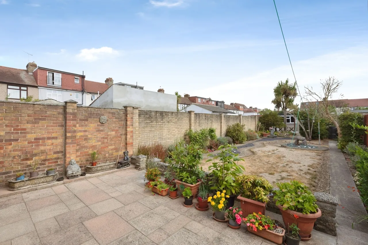 Saltash Road, Ilford, IG6, photo 22