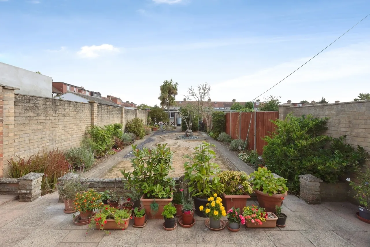 Saltash Road, Ilford, IG6, photo 21