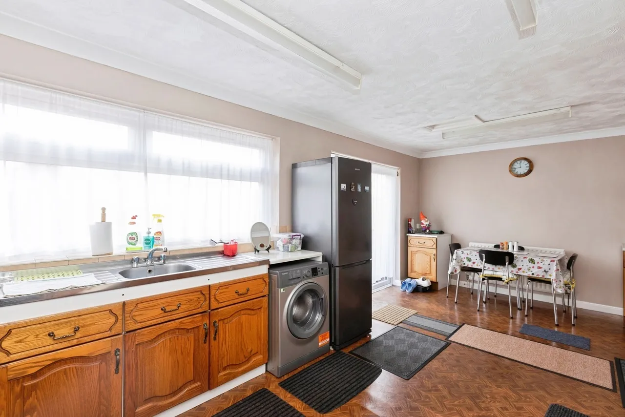 Saltash Road, Ilford, IG6, photo 7