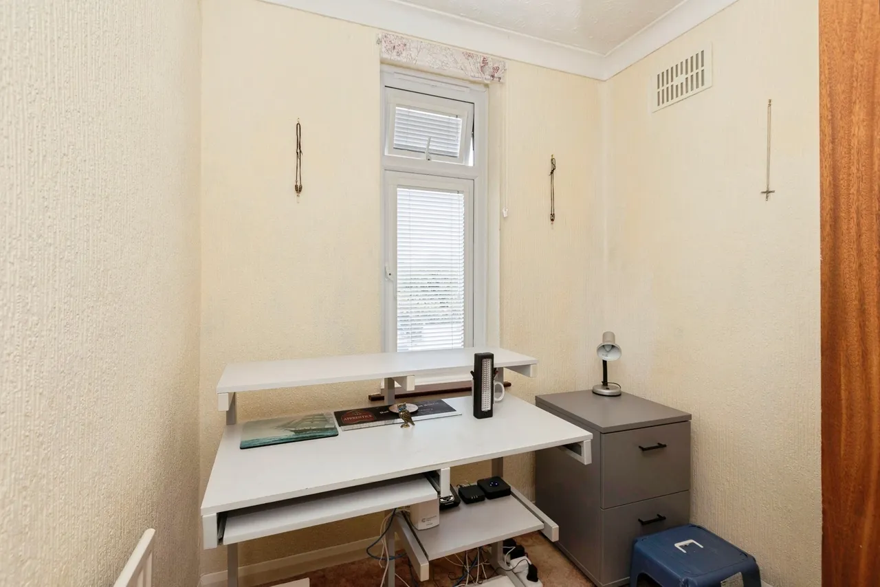 Saltash Road, Ilford, IG6, photo 18
