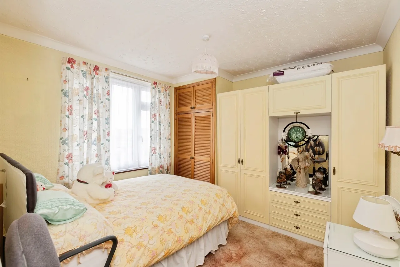 Saltash Road, Ilford, IG6, photo 16