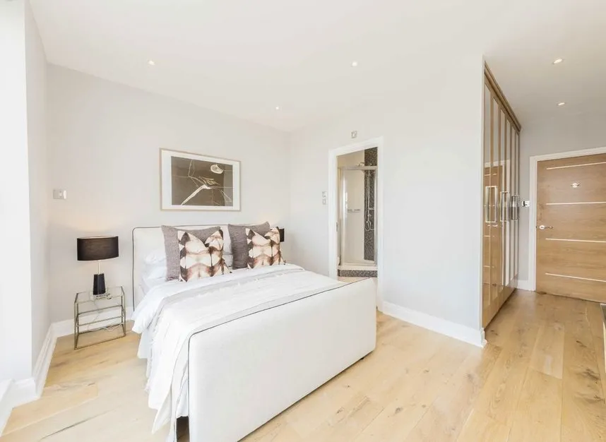 Smugglers Way, Wandsworth, SW18, photo 4