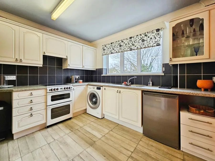 Walton Road, Clacton-on-Sea, CO15, photo 3