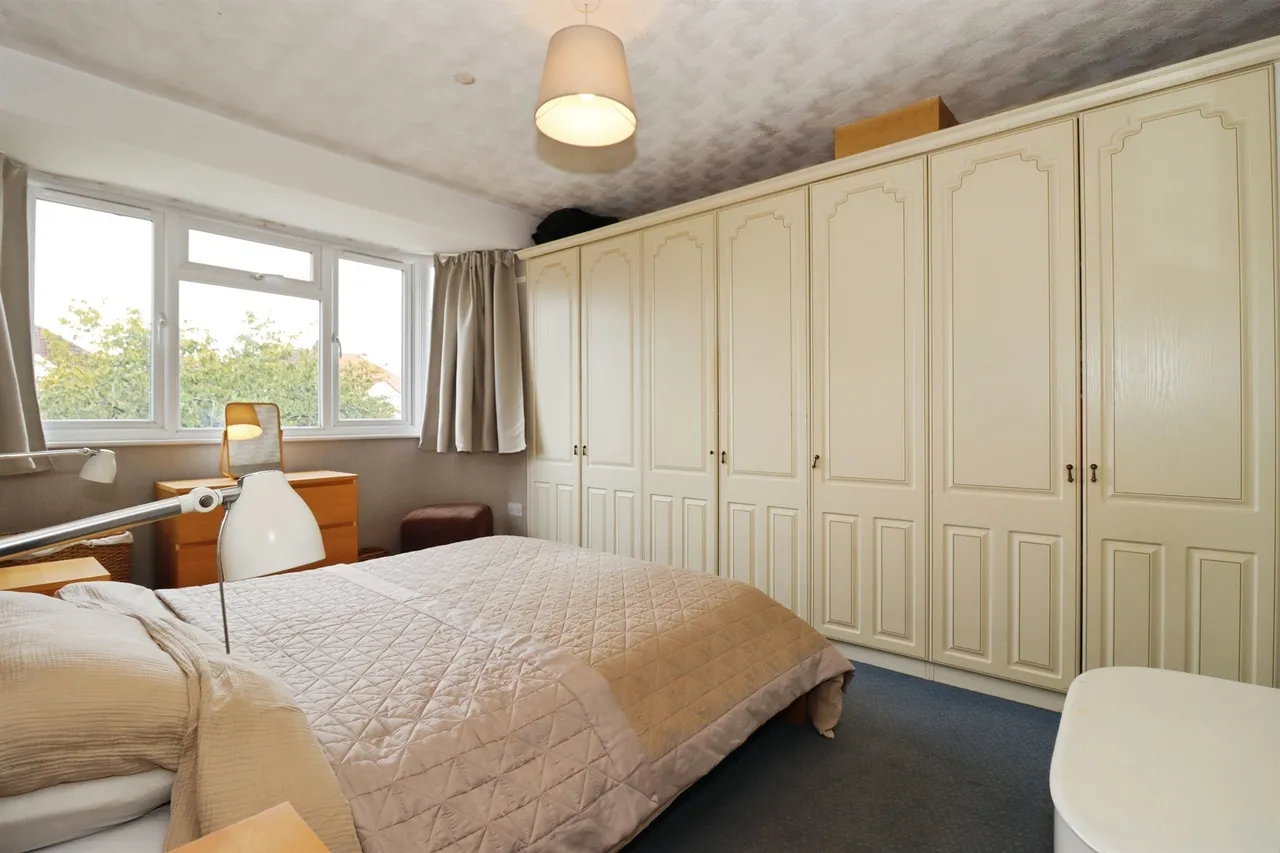 Bromley Heath Road, Downend, BS16, photo 12