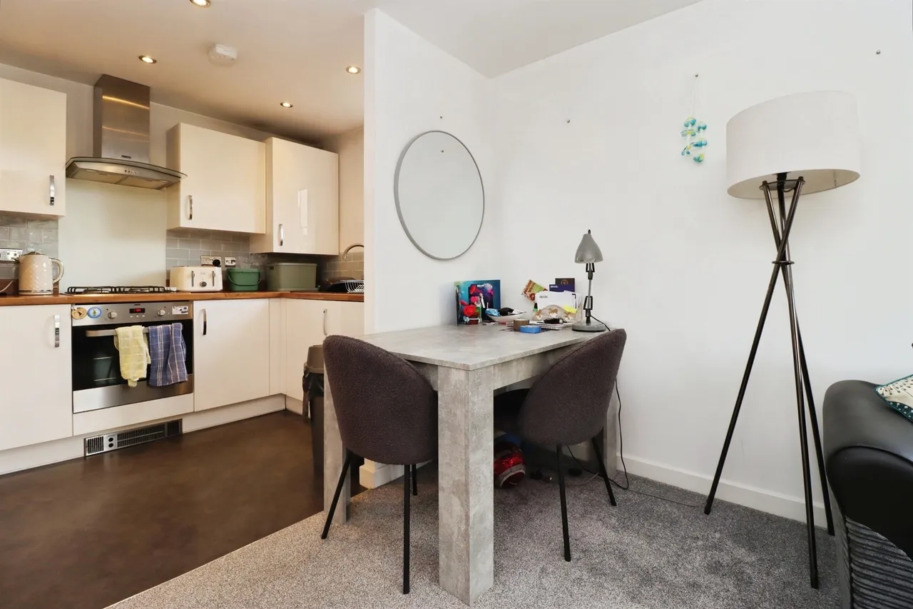 Carnoustie Drive, Corby, photo 5