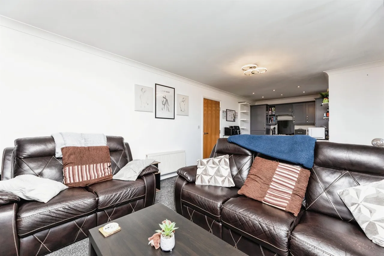 Two Gates Way, Shafton, Barnsley, photo 8