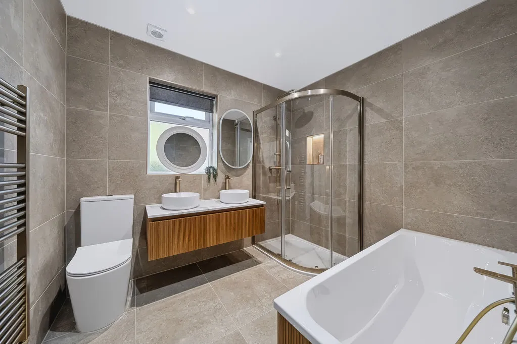 Murray Road, Ottershaw, KT16, photo 19