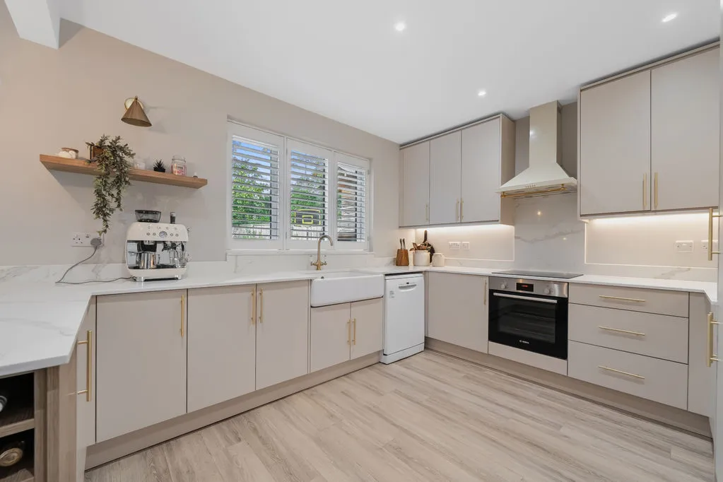 Murray Road, Ottershaw, KT16, photo 6