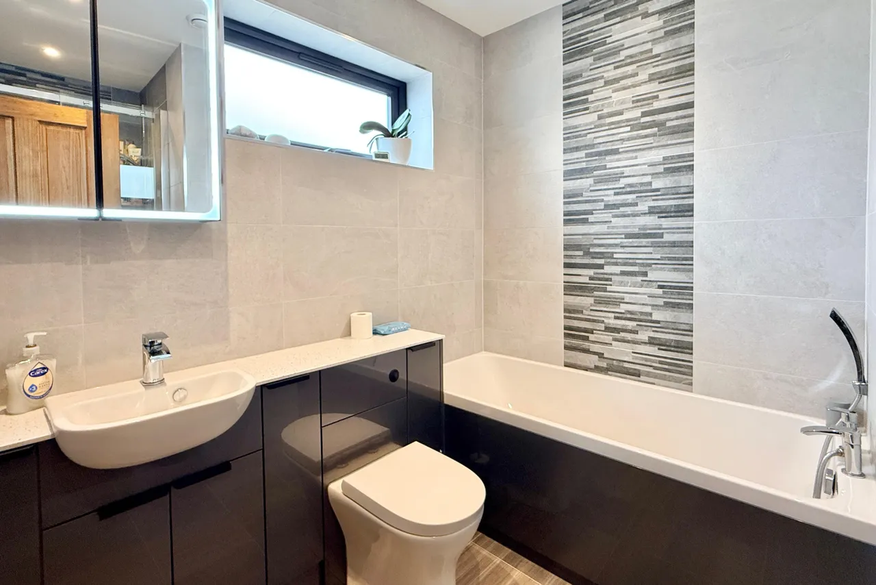 Lumby Drive, Poulner, photo 16