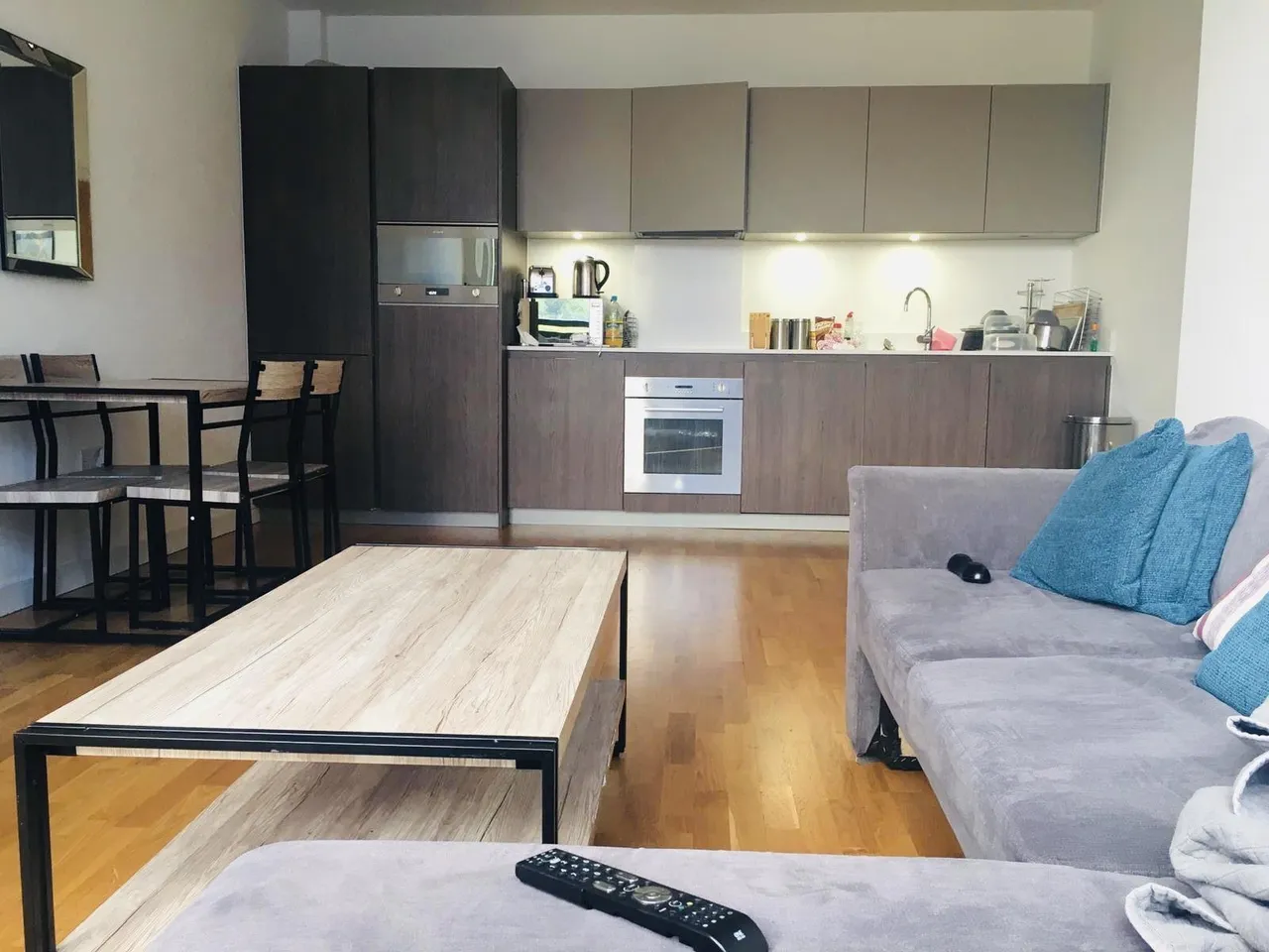 2 bed flat to rent, Eastern Road, Romford, RM1