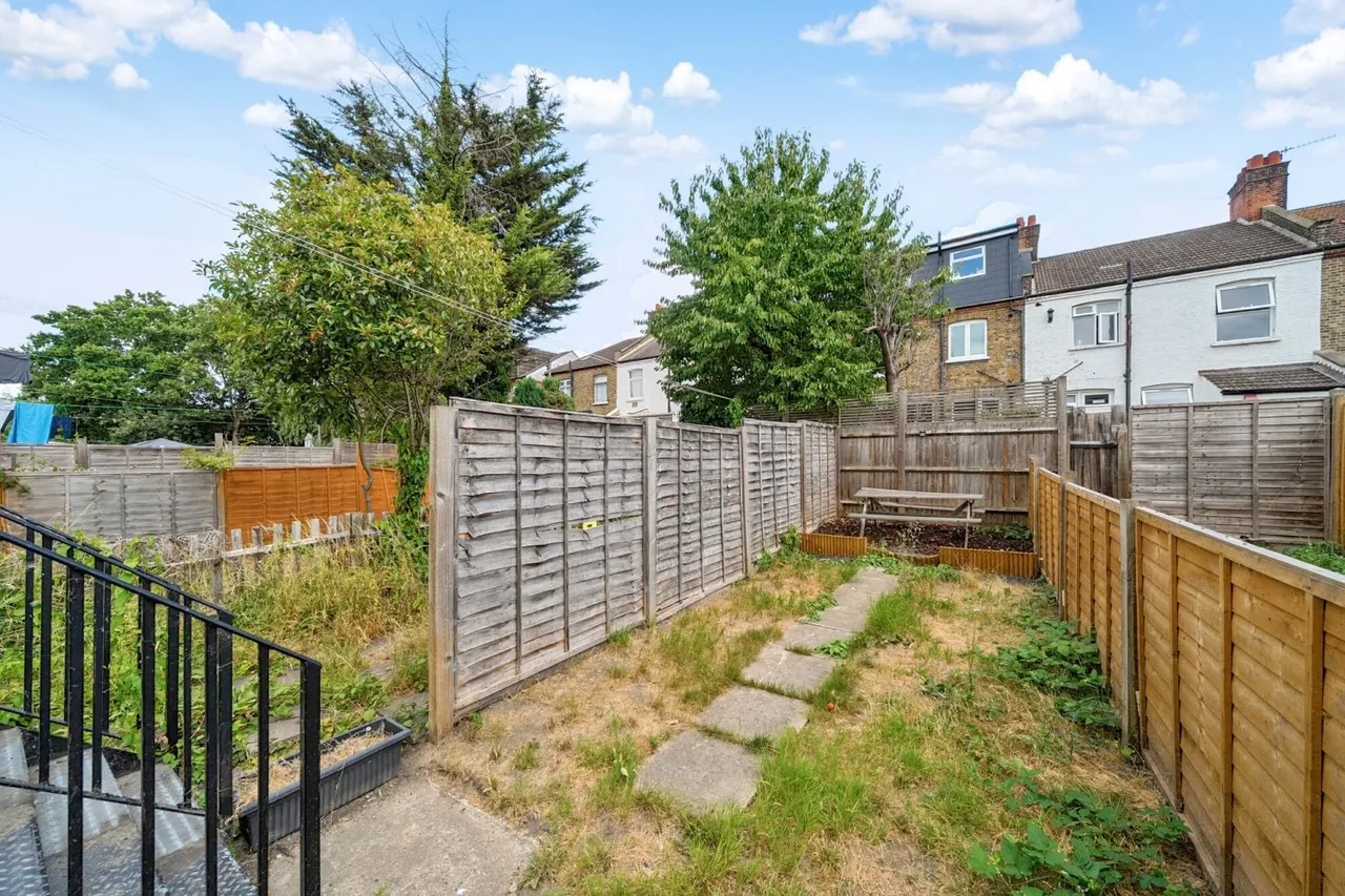 Shorndean Street, London, SE6, photo 11