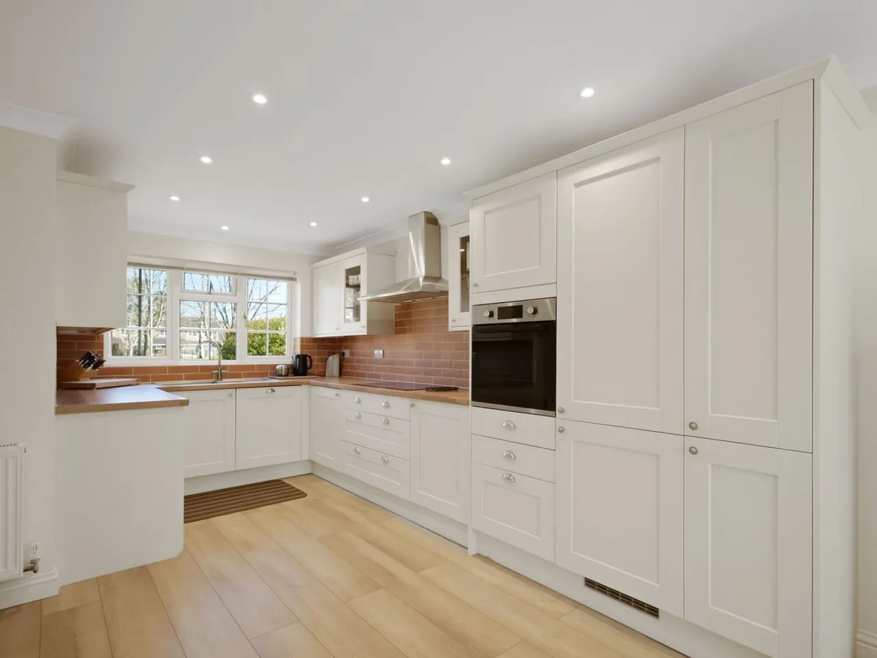 Sway, Lymington, SO41, photo 2