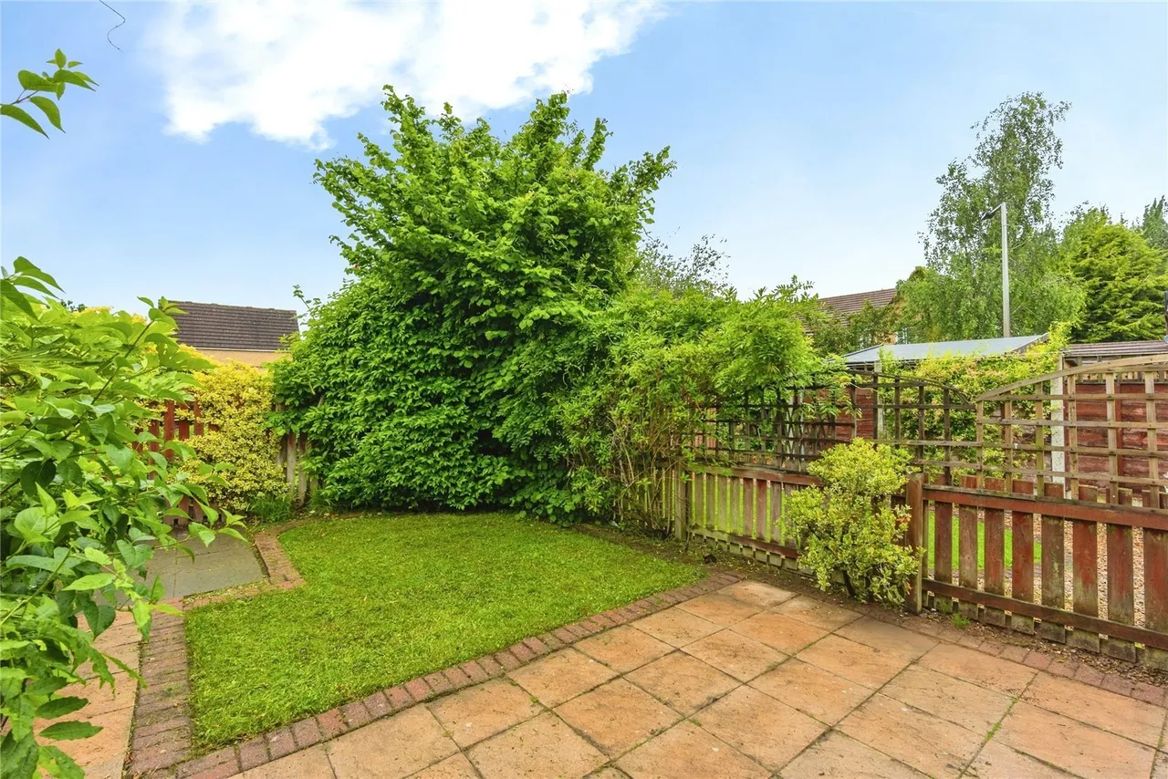 Petrel Close, Stockport, Greater Manchester, SK3, photo 19