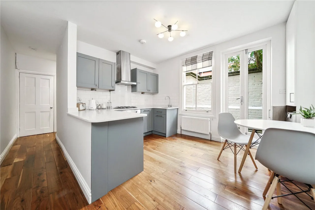 Yukon Road, Clapham South, SW12, photo 3