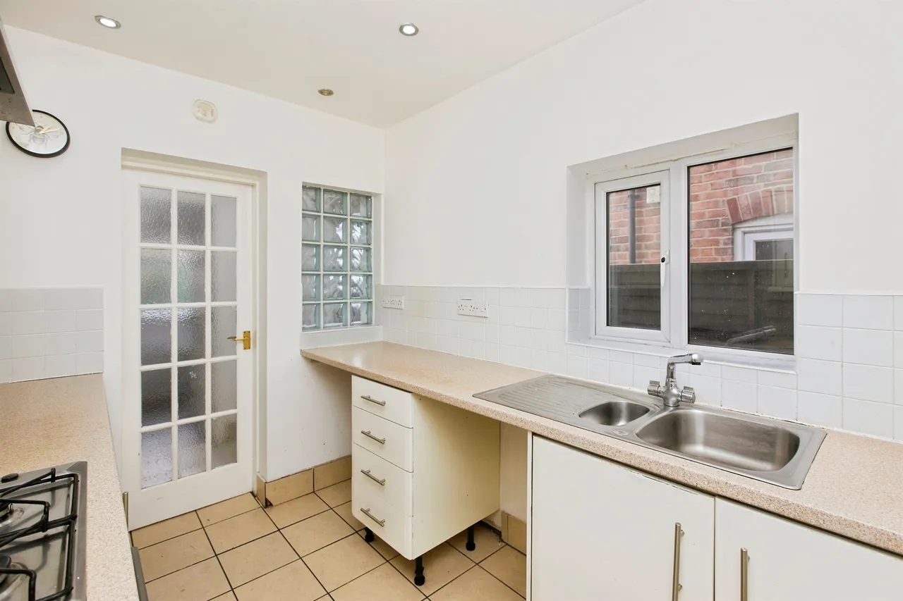 Randolph Road, Derby, photo 6