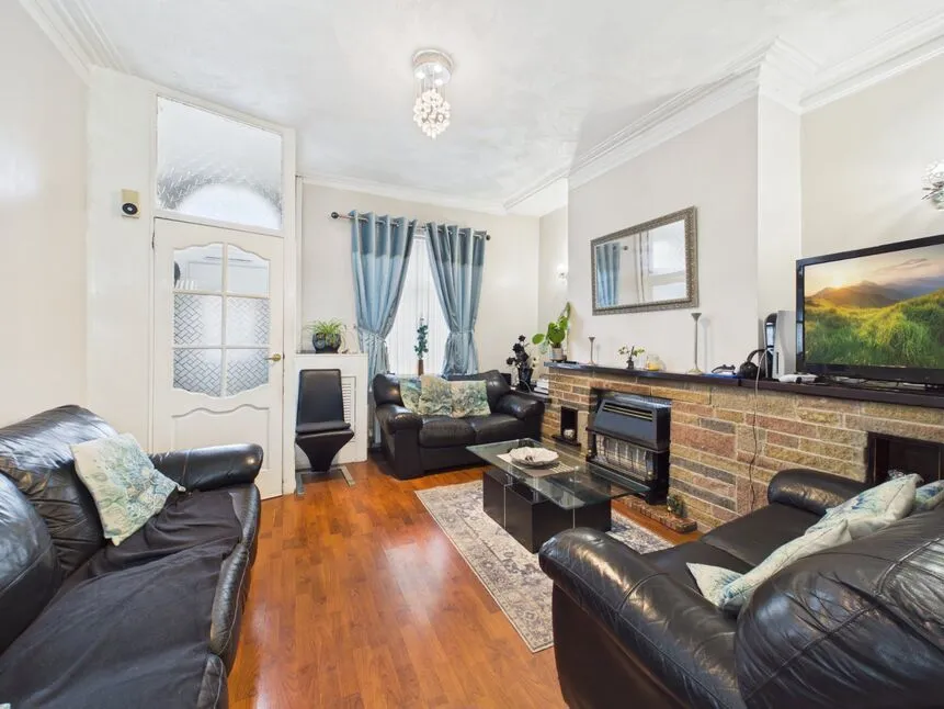 Alexandra Street, Ashton-under-Lyne, Greater Manchester, OL6, photo 4