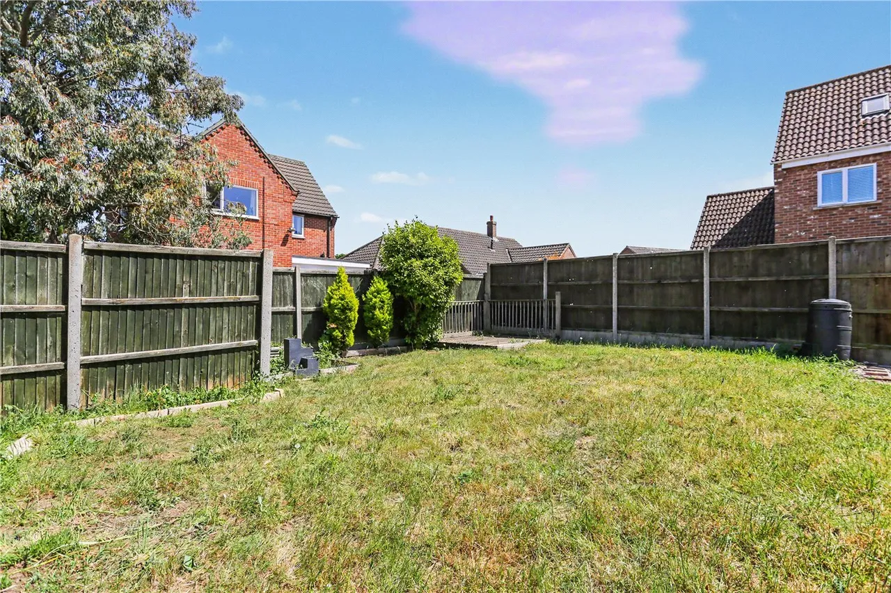 Clere Close, Wymondham, Norwich, Norfolk, NR18, photo 2