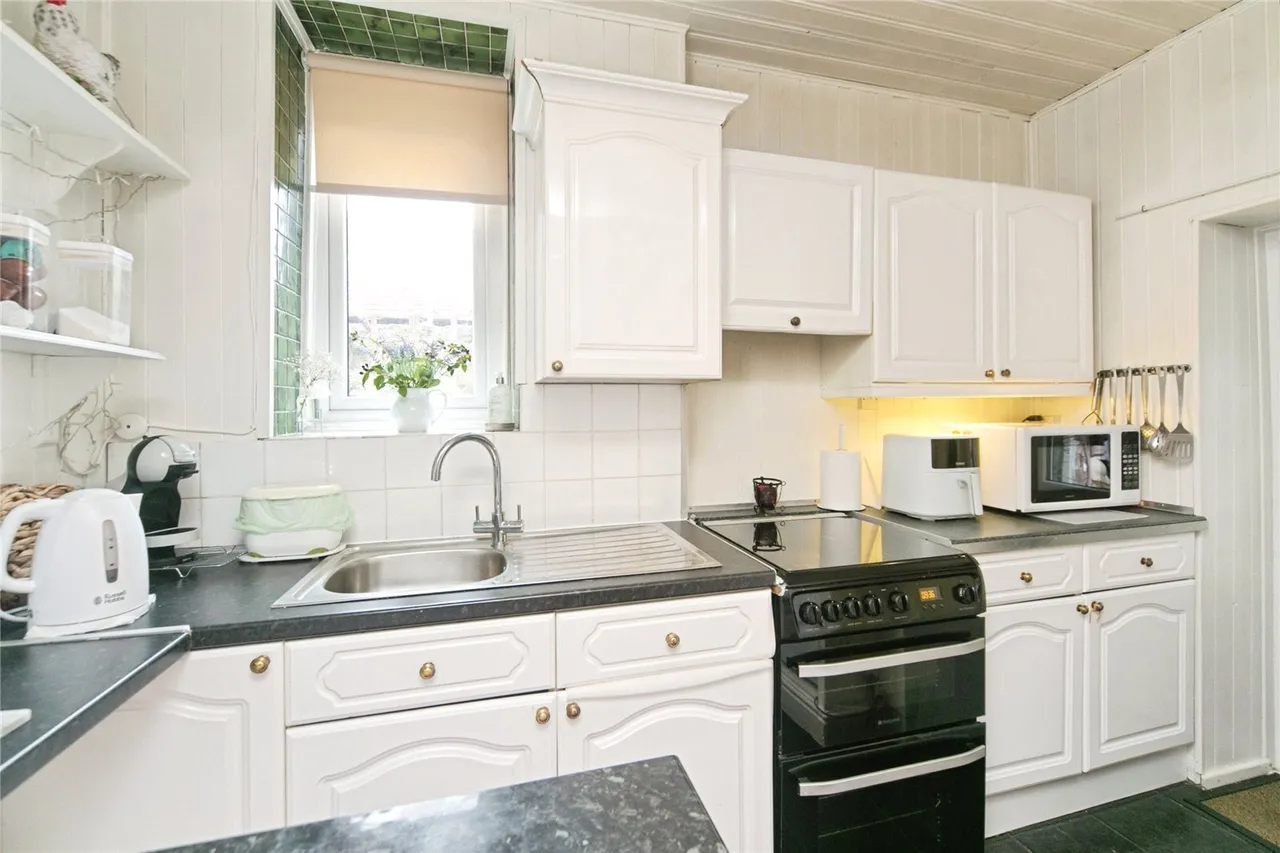 Mostyn Avenue, Llandudno, LL30, photo 5