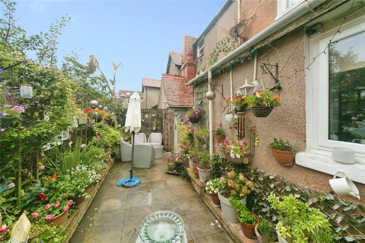 Mostyn Avenue, Llandudno, LL30, photo 21