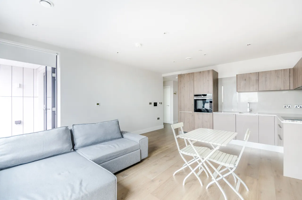 Apartment 45, Brogan House, 9 St. Josephs Street, London, photo 4