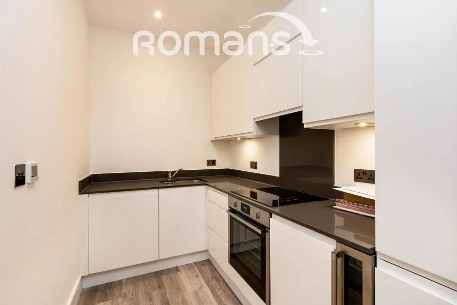 Lyon Way, Frimley, GU16, photo 3