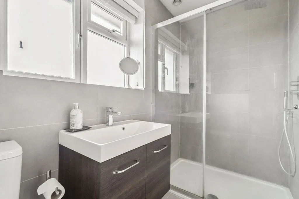 Fishermans Way, Bourne End SL8 5LX, photo 13