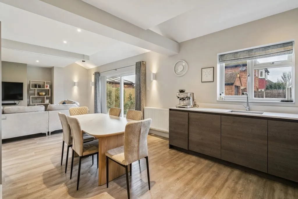 Fishermans Way, Bourne End SL8 5LX, photo 2