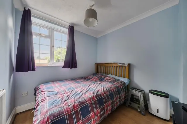 Oxford Road, Stone, HP17, photo 12