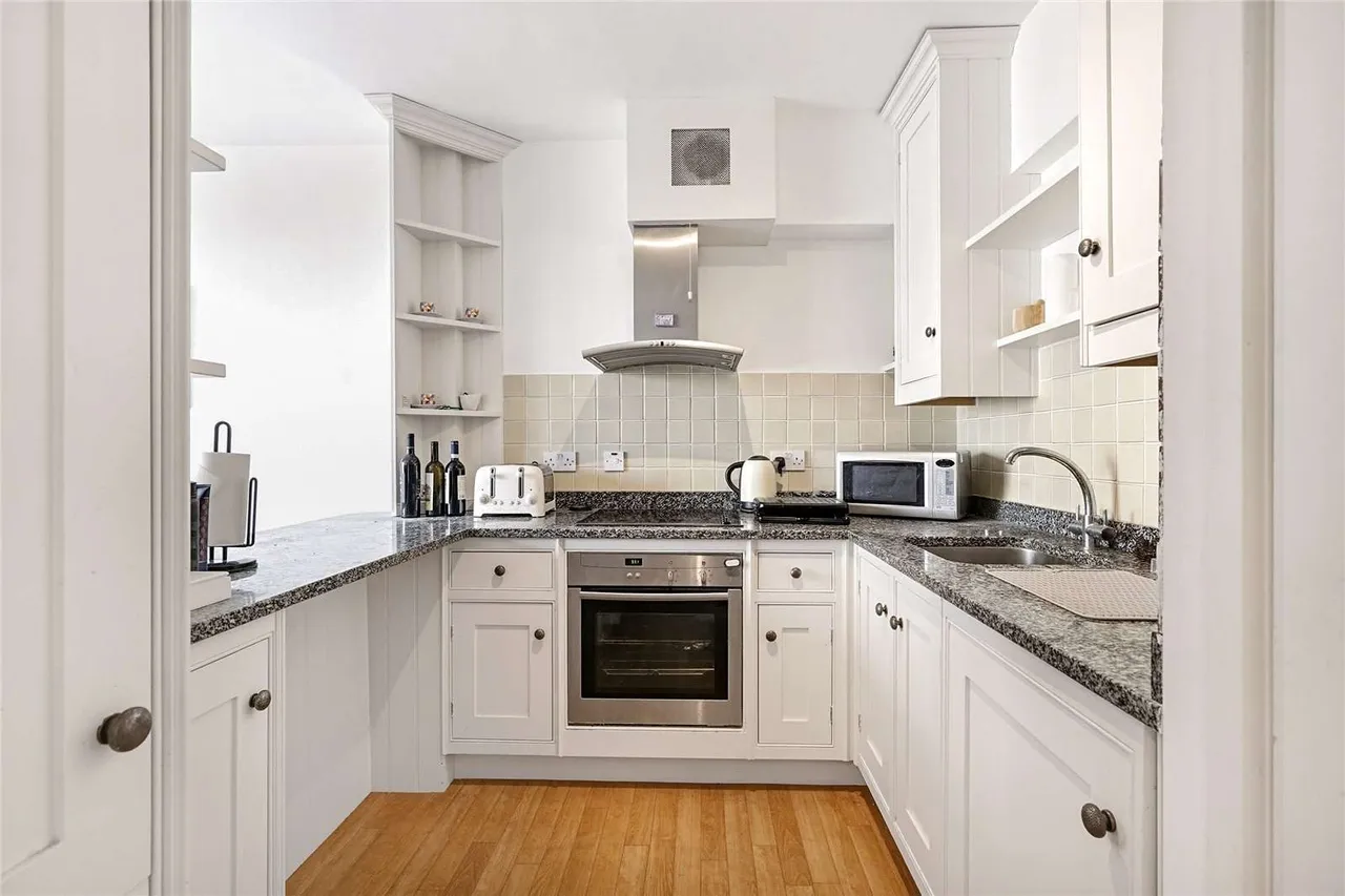 John Islip Street, London, SW1P, photo 3