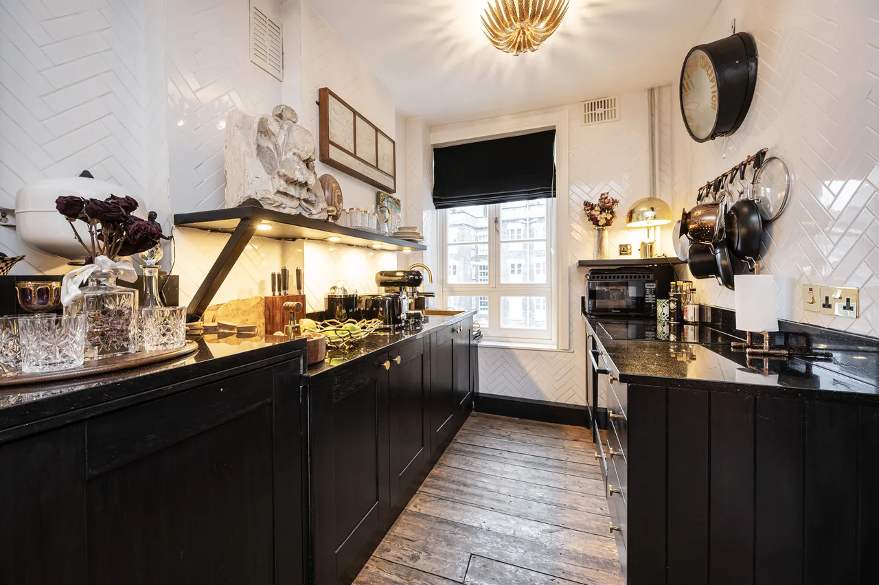Flat 13 Derby Lodge, Britannia Street, London, photo 3