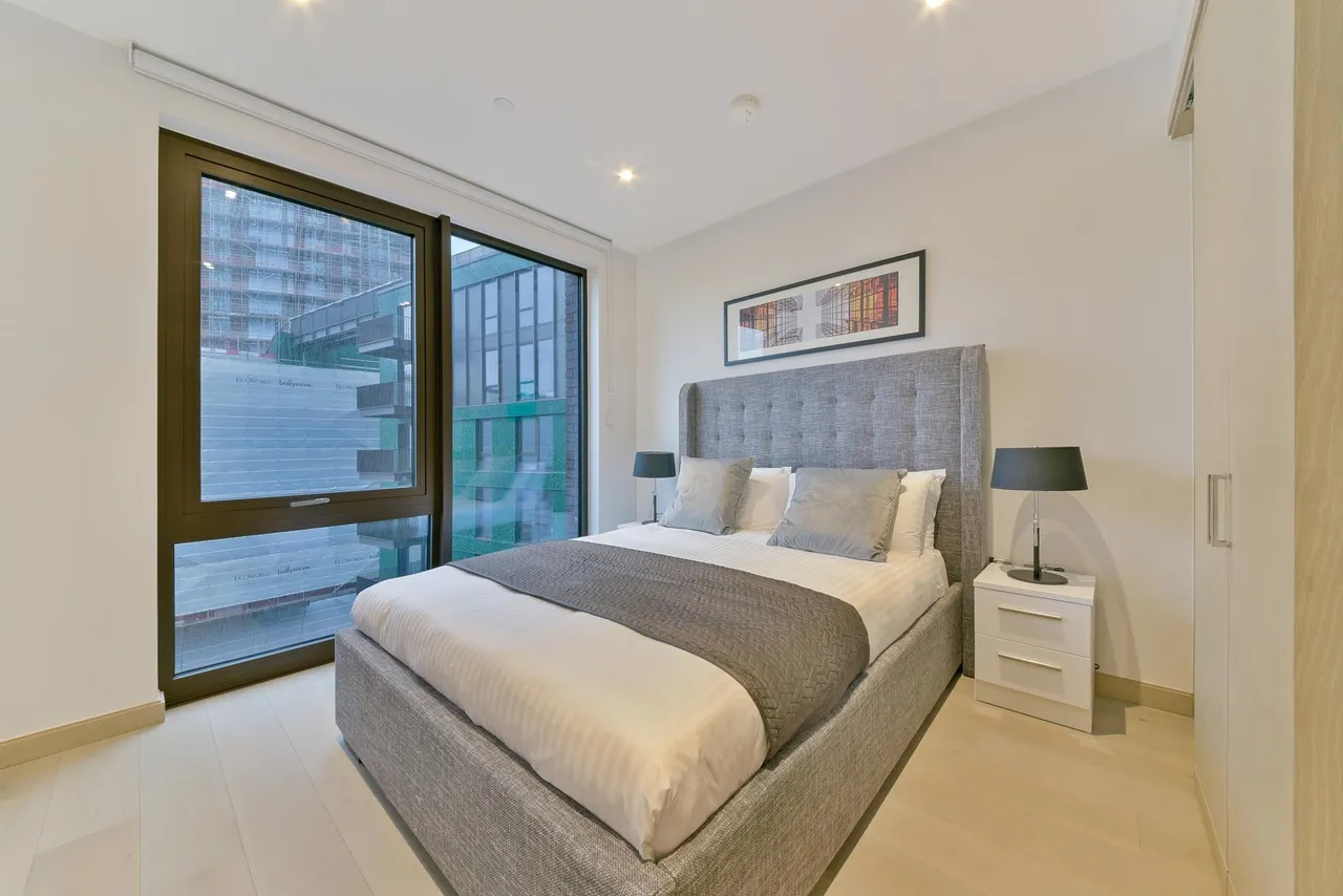 Embassy Gardens, Nine Elms, SW11, photo 5