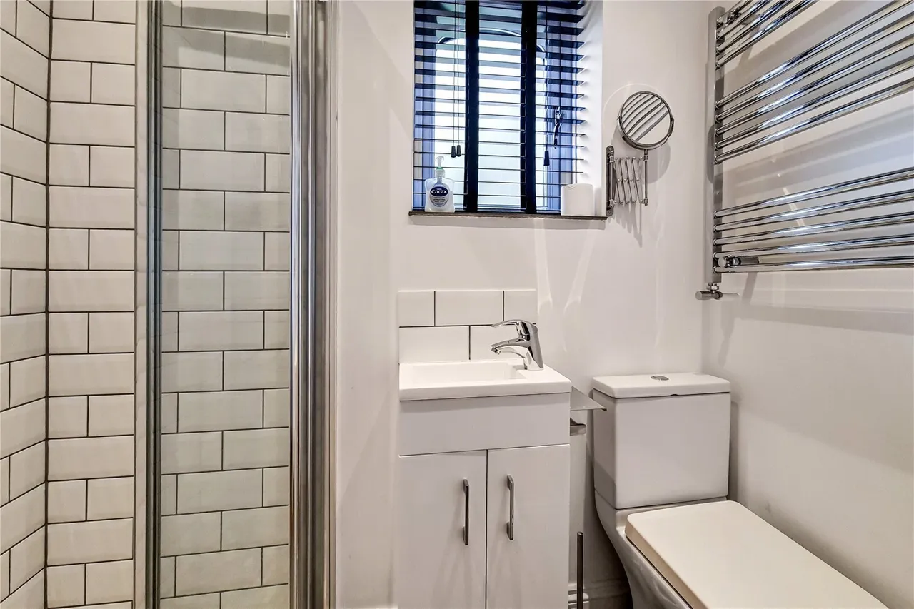 Telegraph Place, London, E14, photo 10