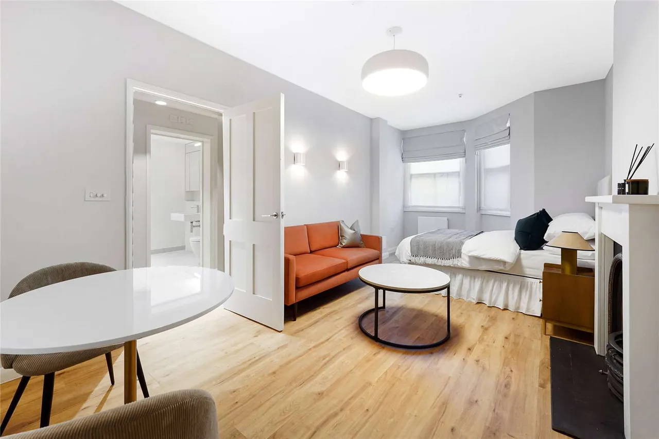 flat to rent — Cranley Gardens, South Kensington, London, SW7 3DA