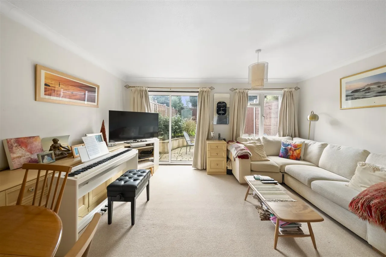 Chestwood Grove, Uxbridge, photo 11