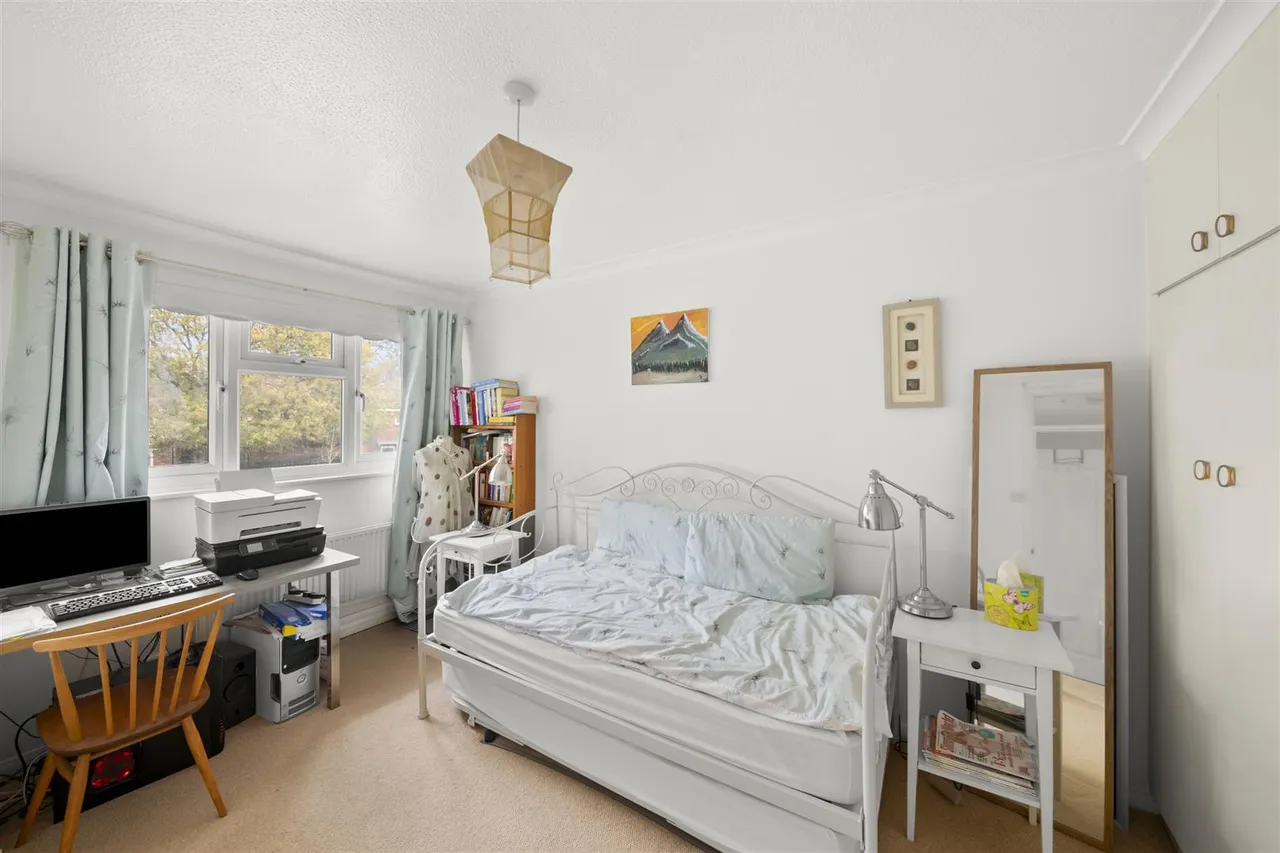 Chestwood Grove, Uxbridge, photo 12