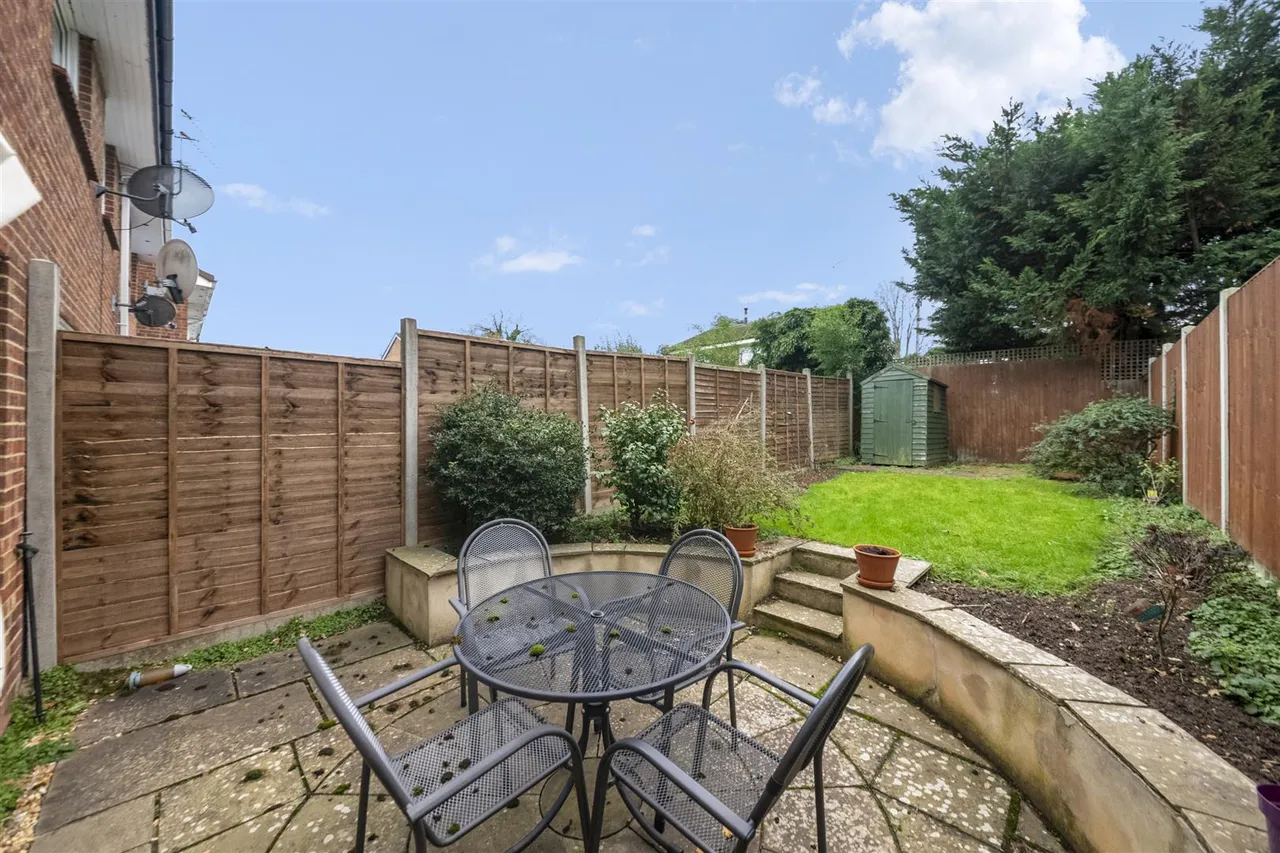 Chestwood Grove, Uxbridge, photo 7