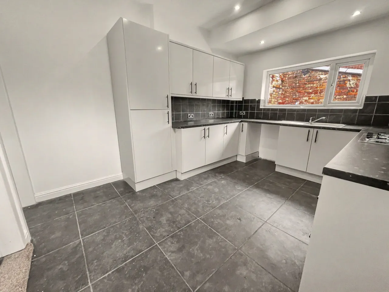 Egerton Street, Prestwich, M25, photo 5