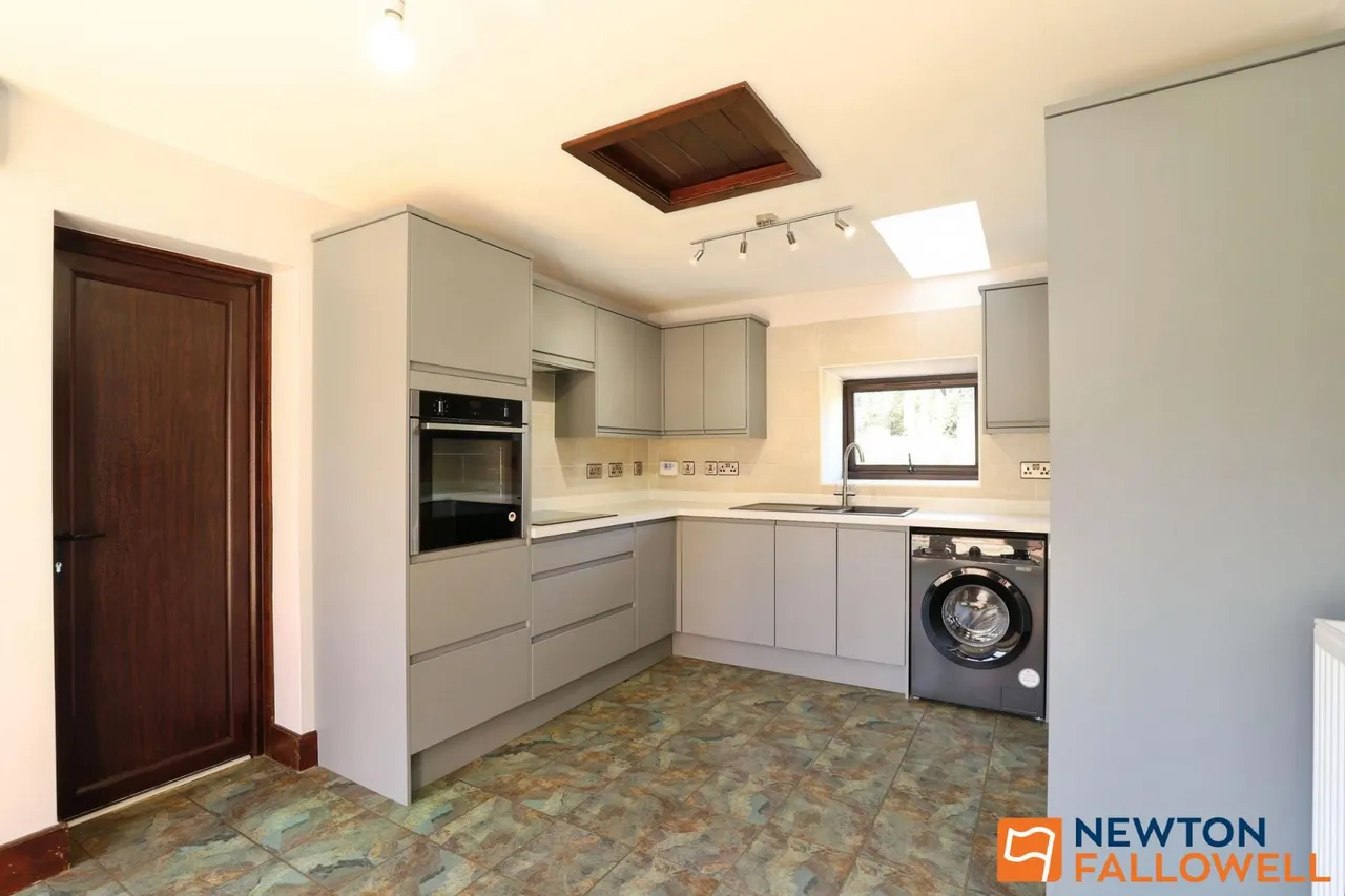 Fish Well Close, Skillington, NG33, photo 5