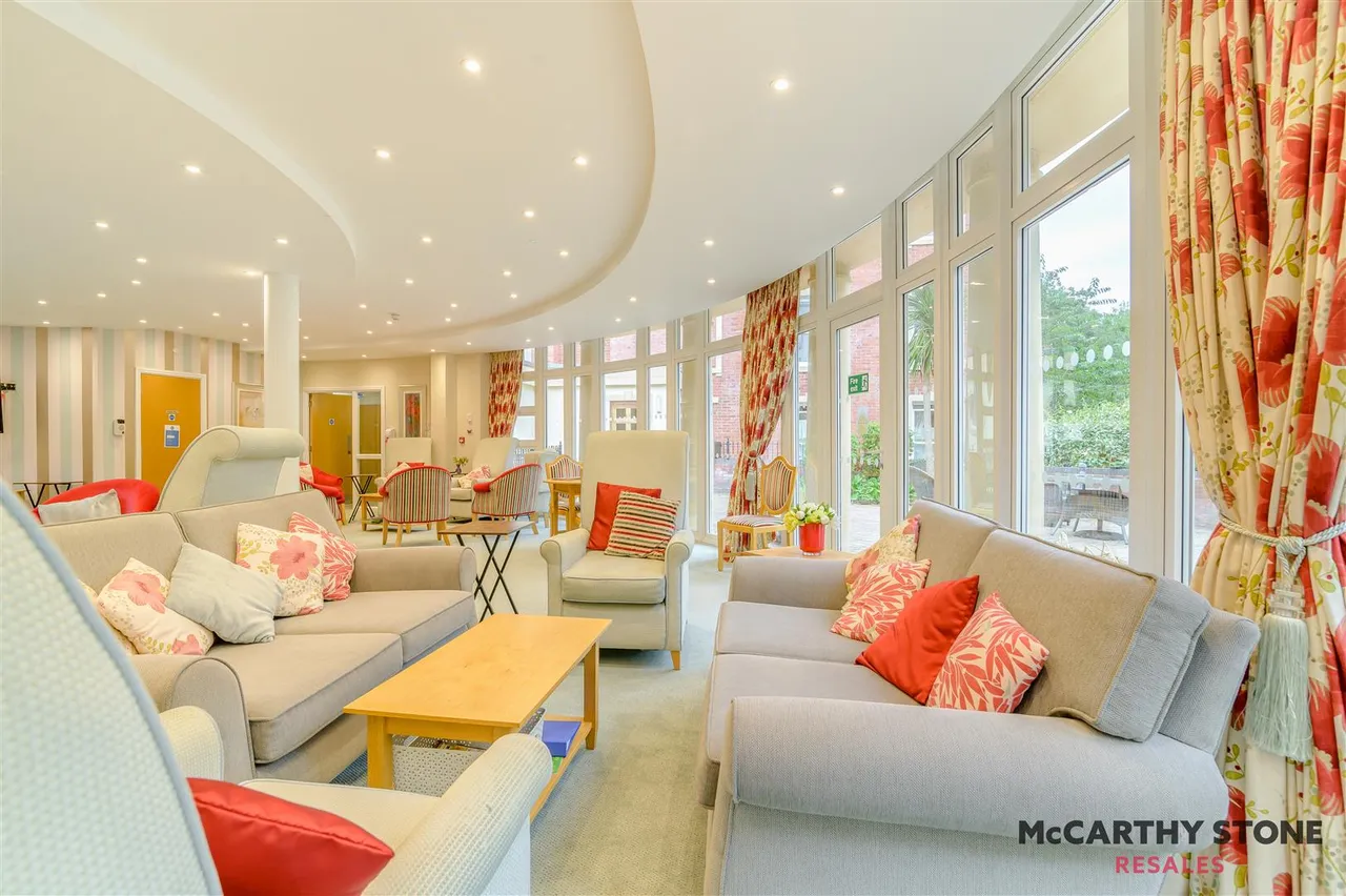 Victoria Road, Malvern, WR14, photo 10