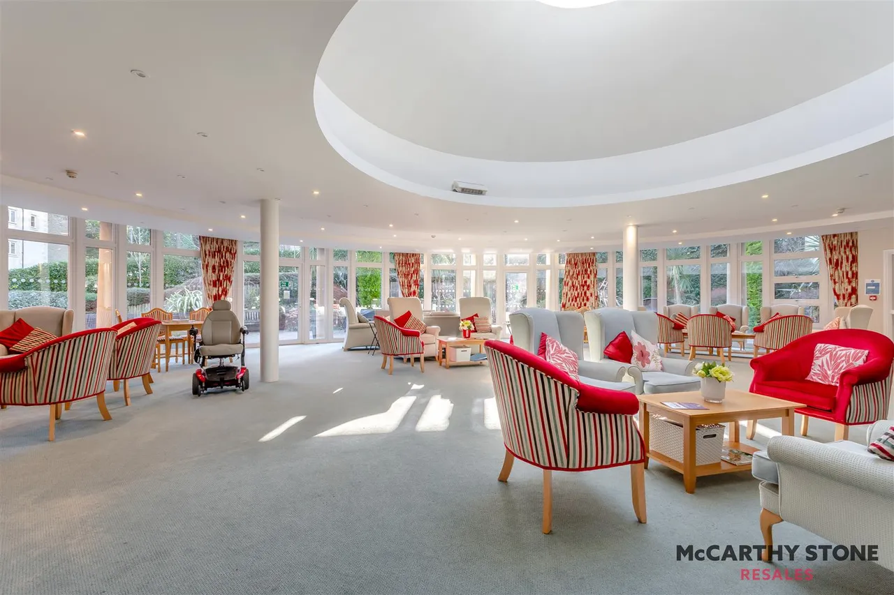 Victoria Road, Malvern, WR14, photo 9