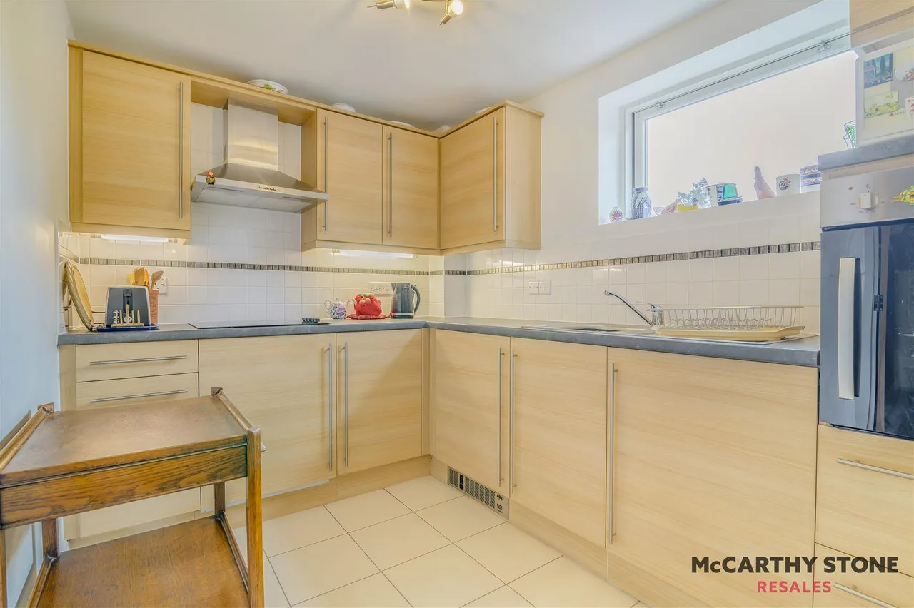 Victoria Road, Malvern, WR14, photo 4