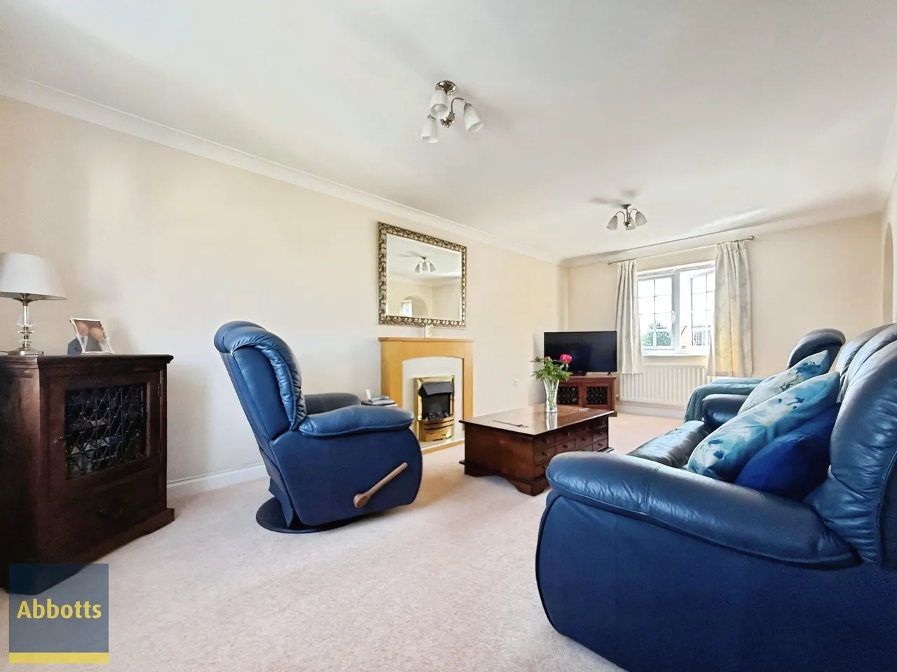 Longchamp Drive, Ely, photo 5