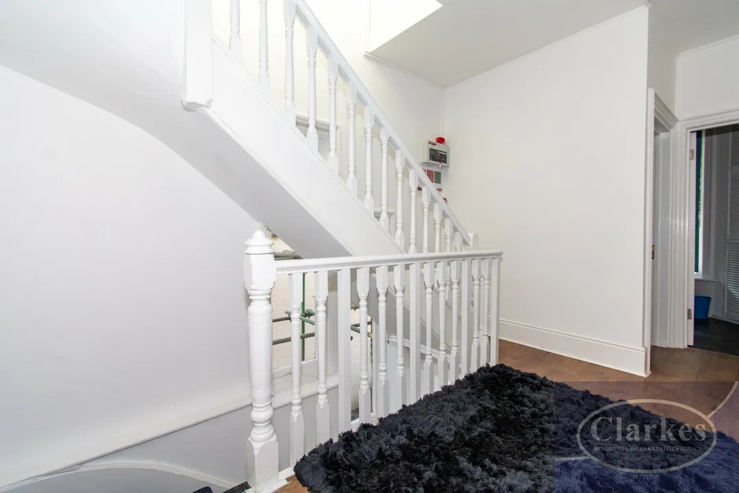 Carlton Road, Springbourne, photo 9
